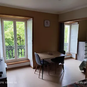  Appartement Location T1 Hyper Centre 350 M Des Thermes 200 M Des Telecabines Deuxieme Etage Avec Ascenseur France